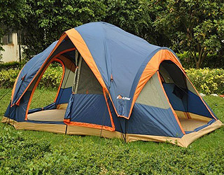 Четырехместные туристические палатки